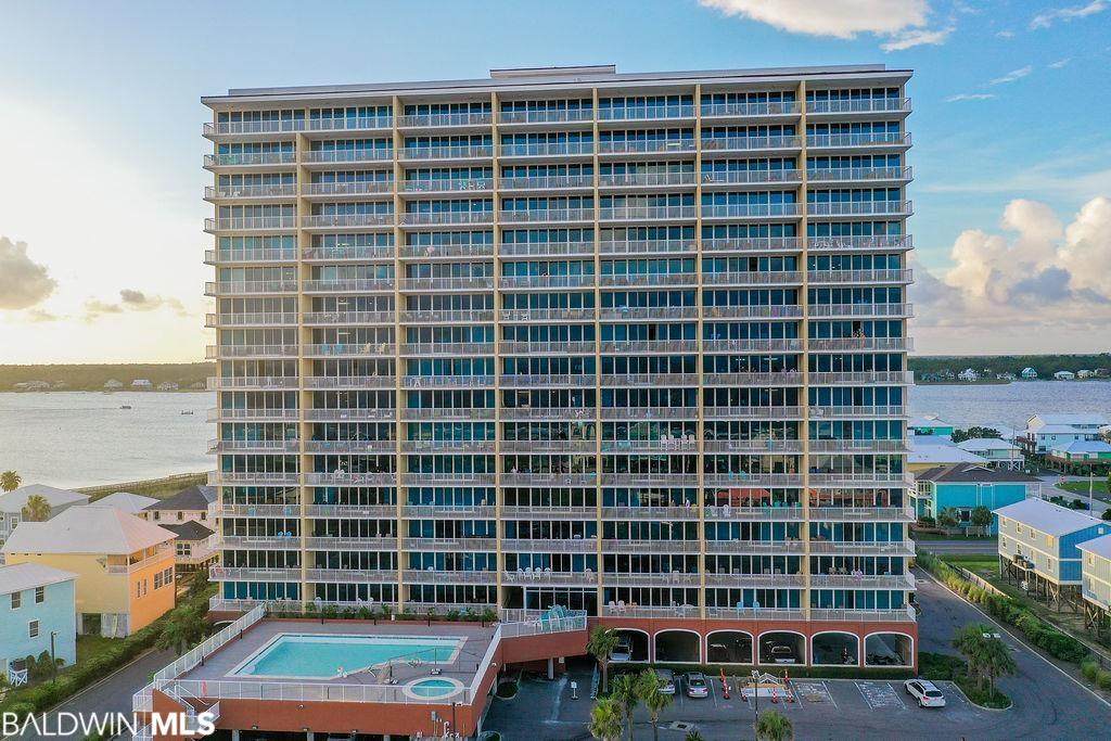 1524 Beach Blvd - Photo 1