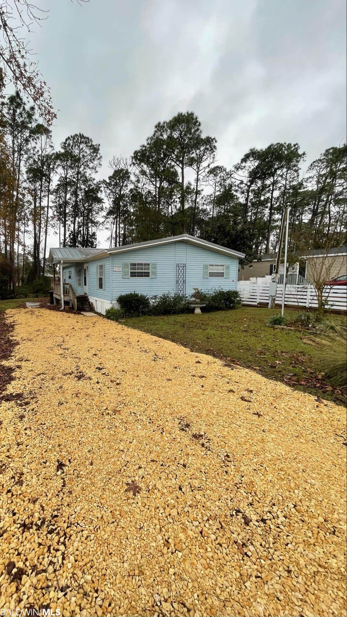 1395 Ridgewood Drive - Photo 1