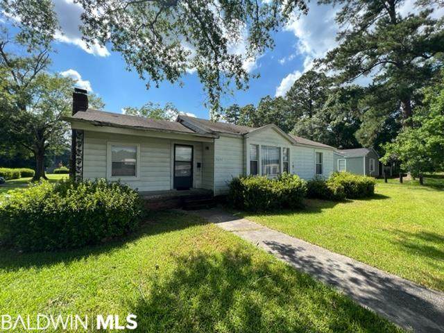 1601 Douglas Avenue - Photo 1