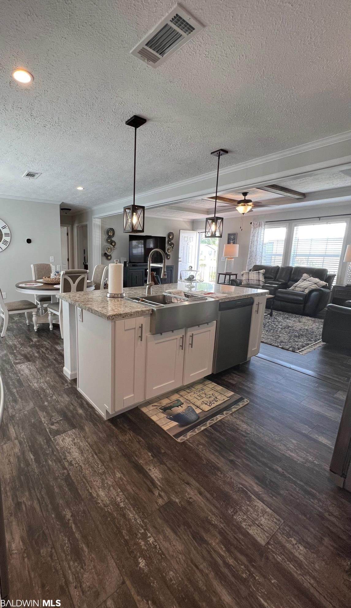 1157 Ridgewood Drive - Photo 1
