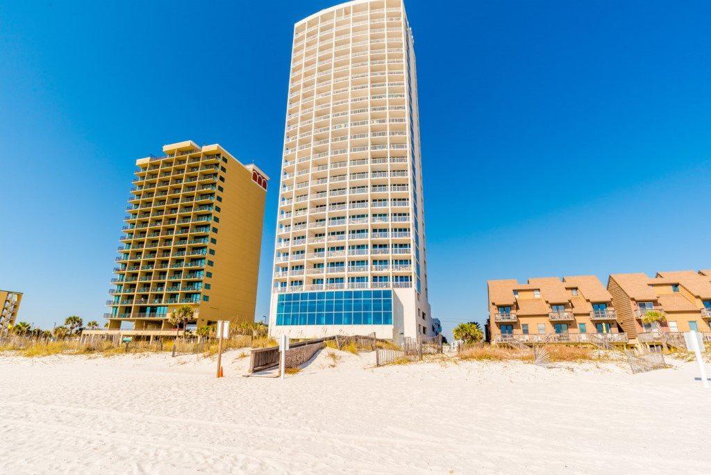 521 Beach Blvd - Photo 1