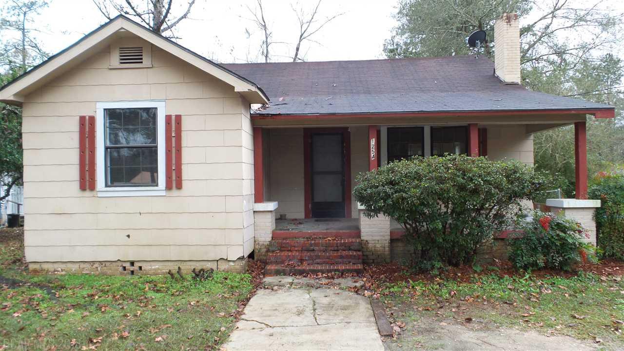 1254 Forrest Avenue - Photo 1
