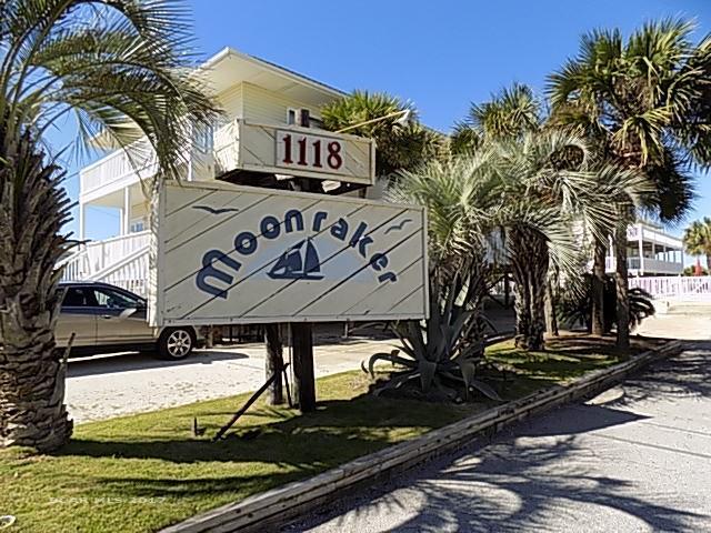 1118 Beach Blvd - Photo 1