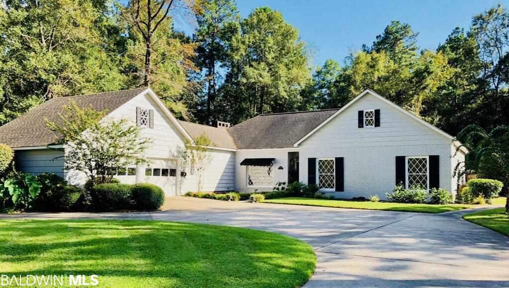607 Edgewood Drive - Photo 1