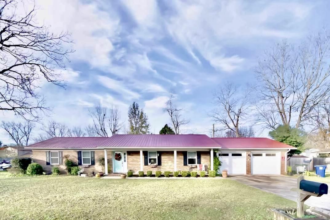 623 Walker Av - Photo 1