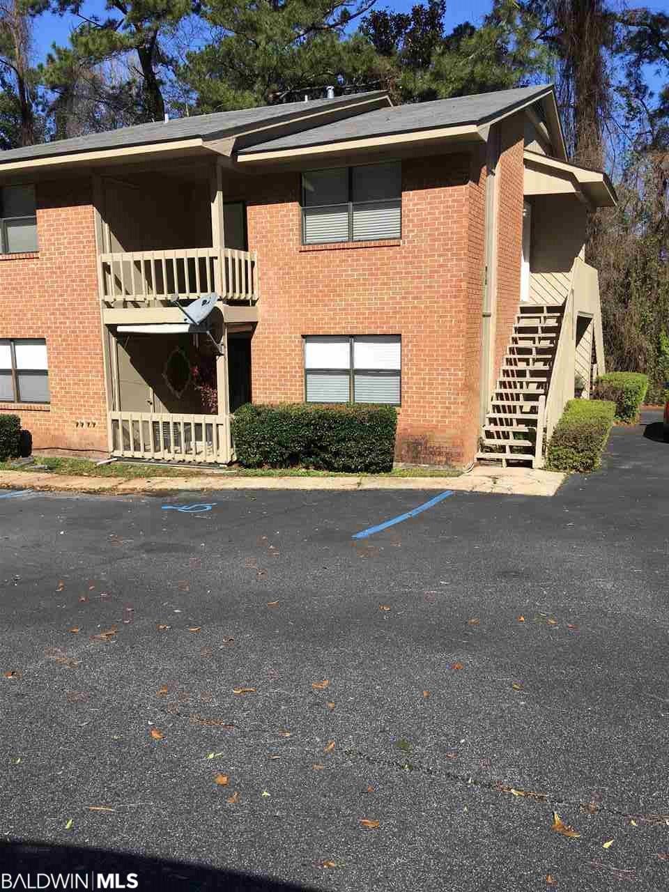 512 Lake Forest Blvd - Photo 1