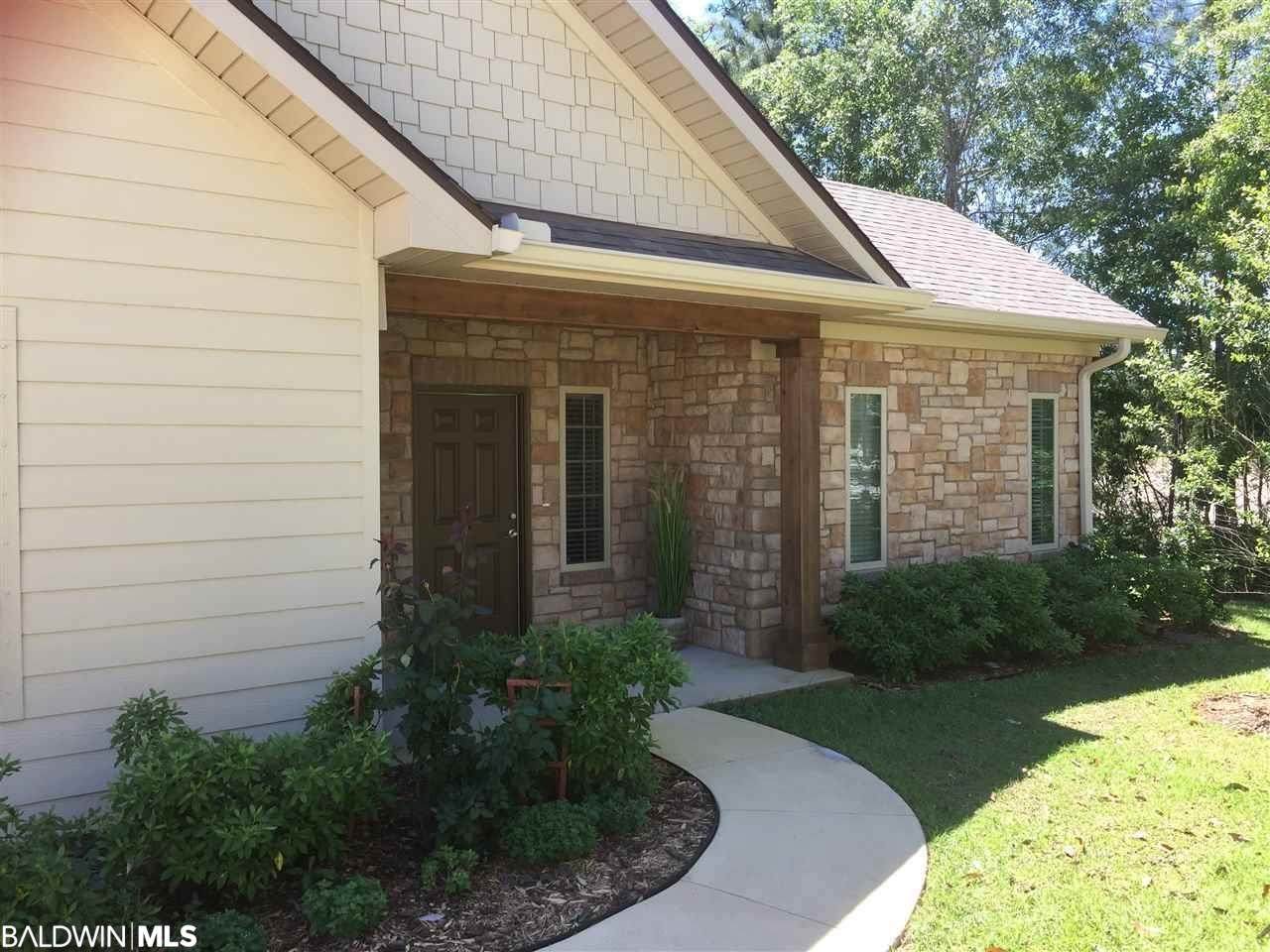 1504 Holmes Ave - Photo 1