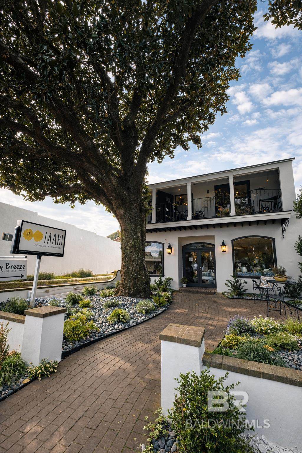 210 Fairhope Avenue - Photo 1