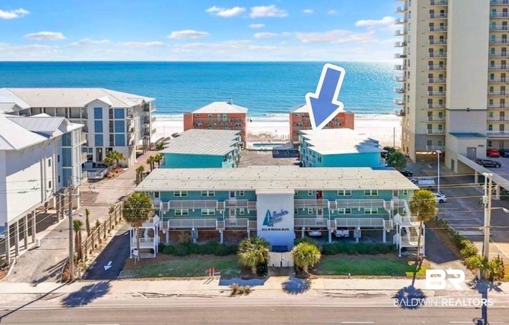 913 Beach Boulevard - Photo 1