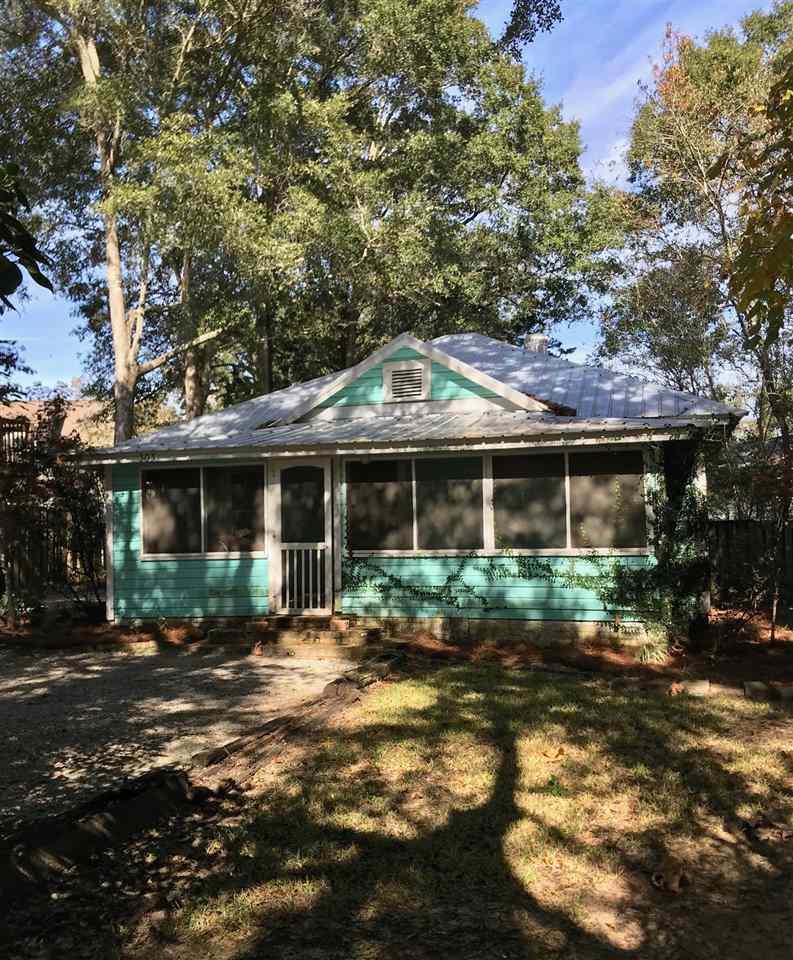 505 Nichols Street - Photo 1