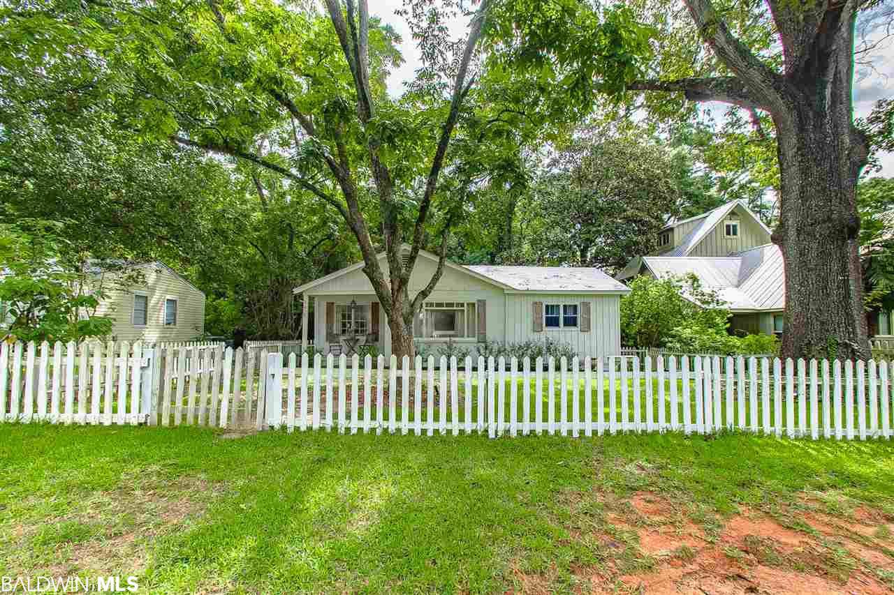 409 Azalea Street - Photo 1