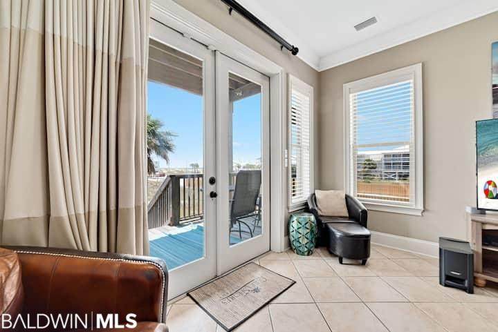 1449 Lagoon Avenue - Photo 1