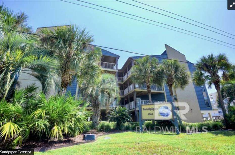 1069 Beach Boulevard - Photo 1