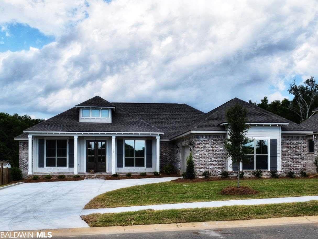 303 Garrison Boulevard - Photo 1