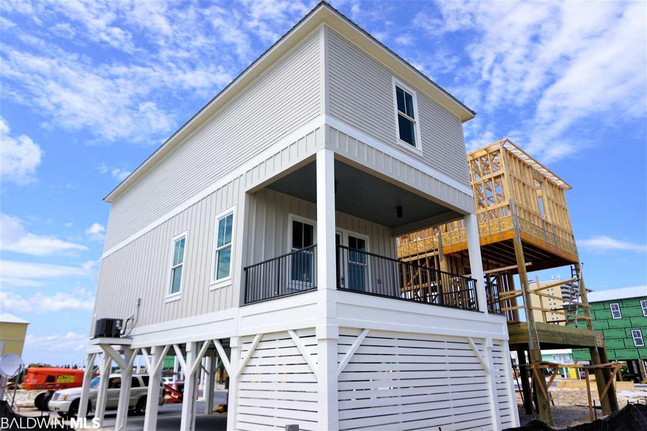 1592 Beach Blvd - Photo 1