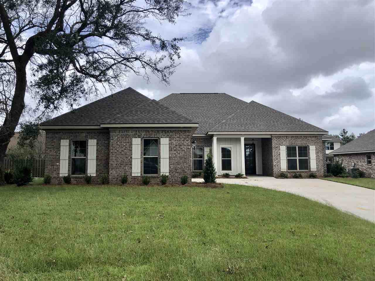 323 Saffron Avenue - Photo 1
