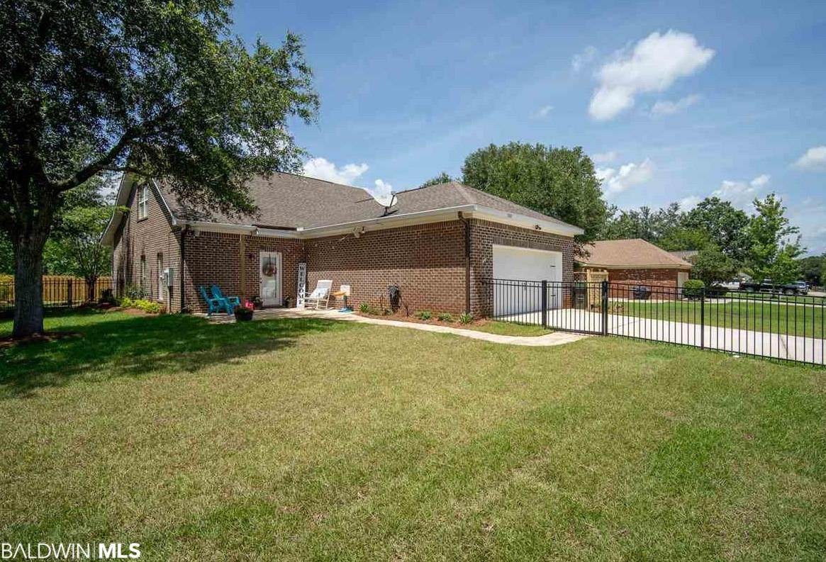 11303 Warrie Creek Alley - Photo 1