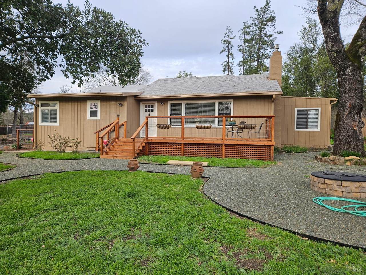 420 Sky Oaks Drive - Photo 1