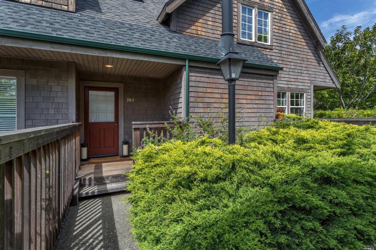 785 Miller Avenue - Photo 1
