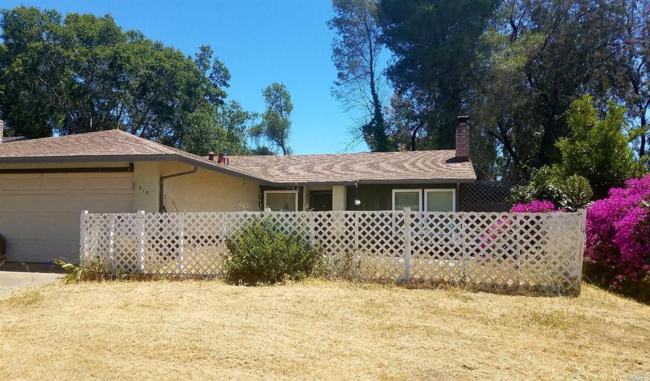315 Amber Avenue - Photo 1