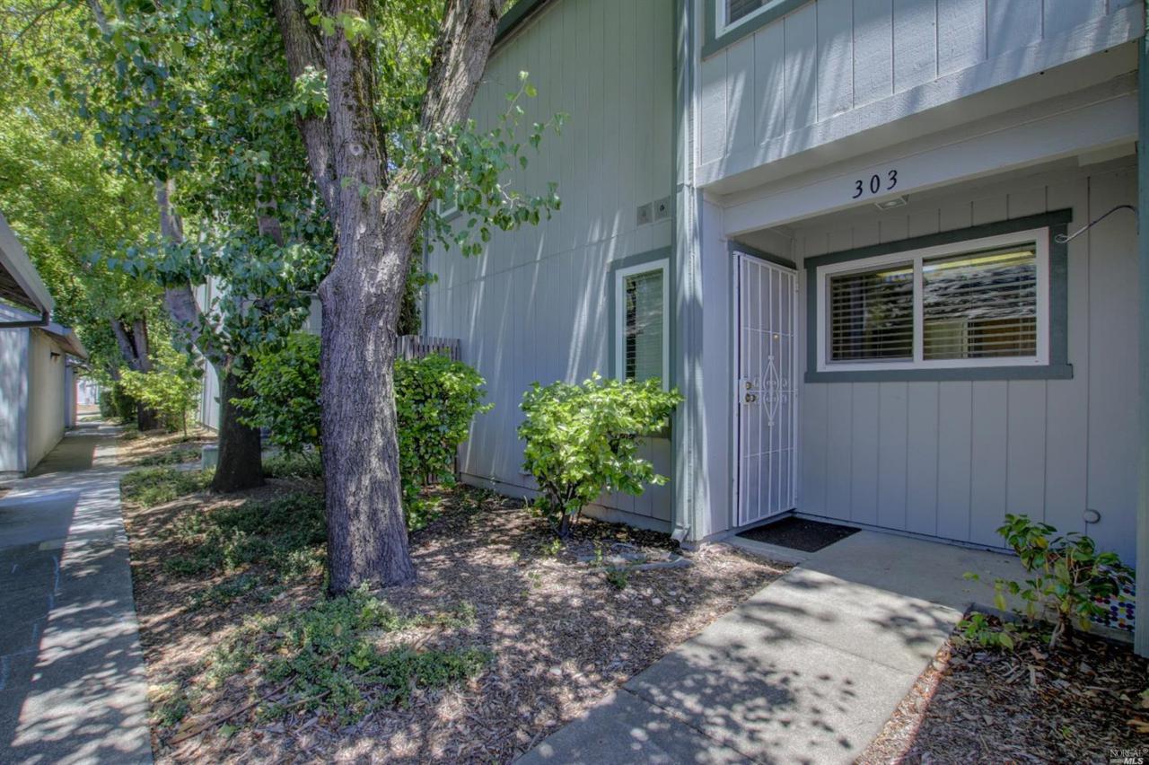303 Westmont Place - Photo 1