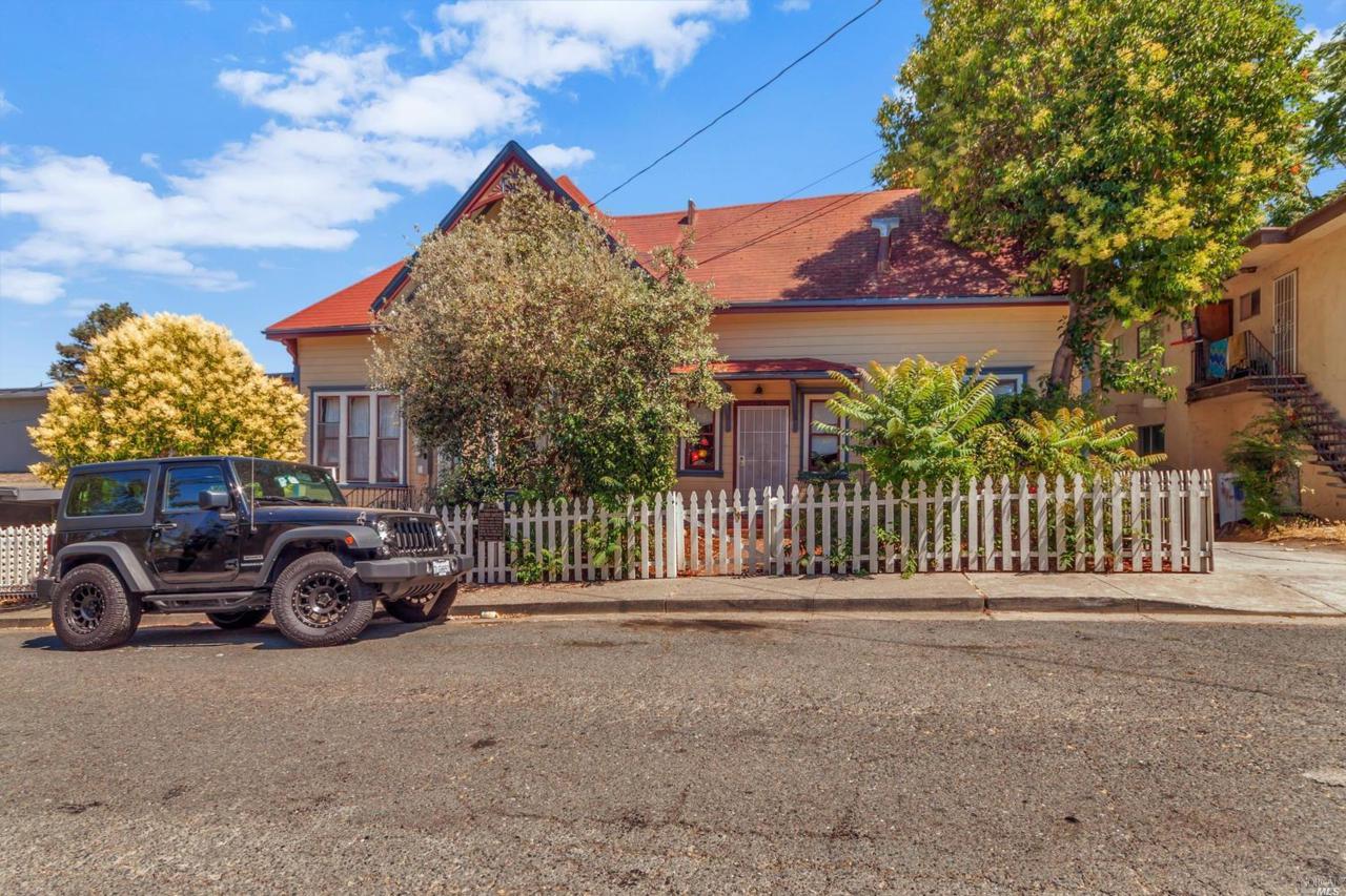 24 Foster Street - Photo 1