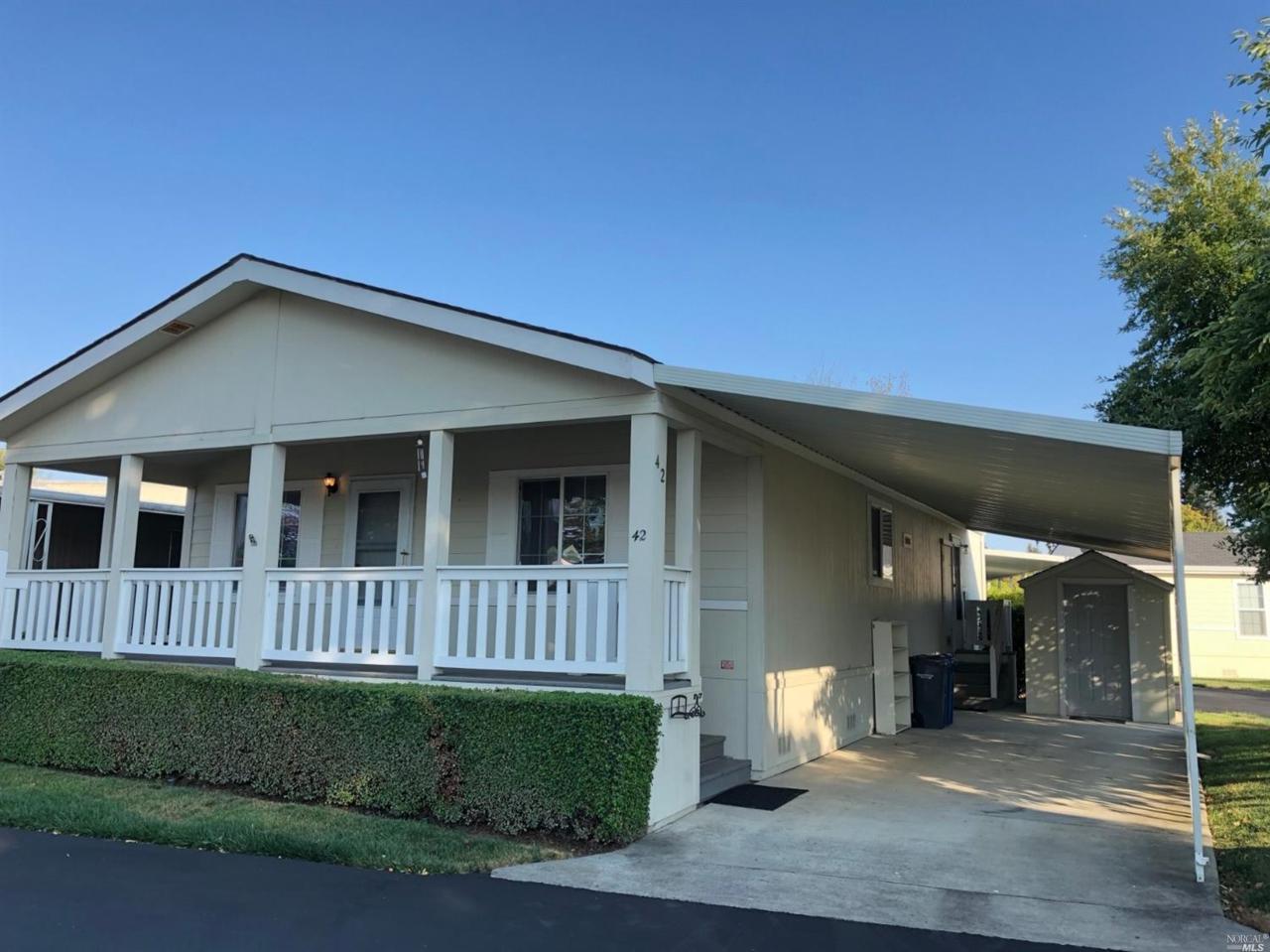 42 Candlewood Drive - Photo 1