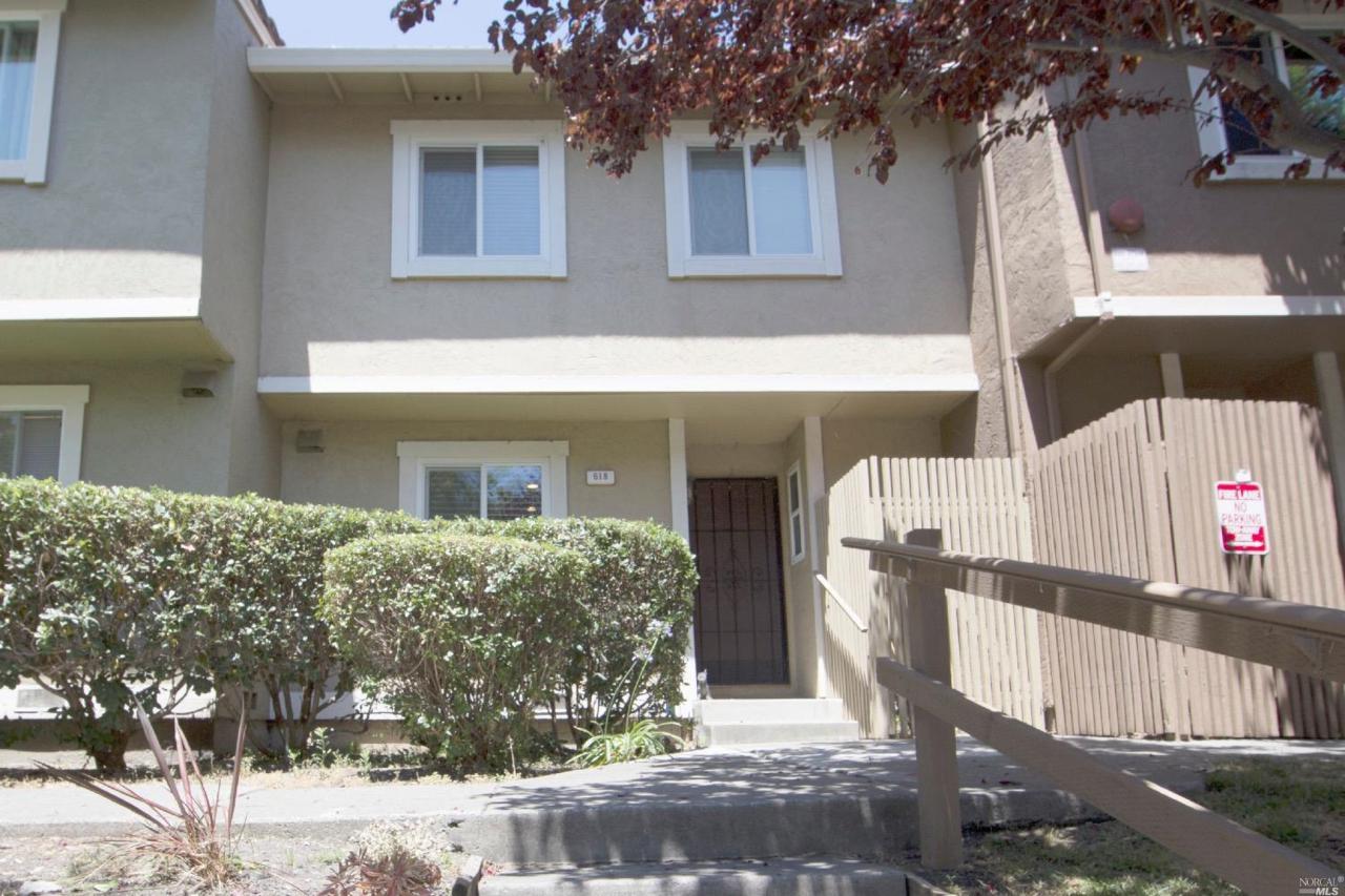 618 Santa Alicia Drive - Photo 1