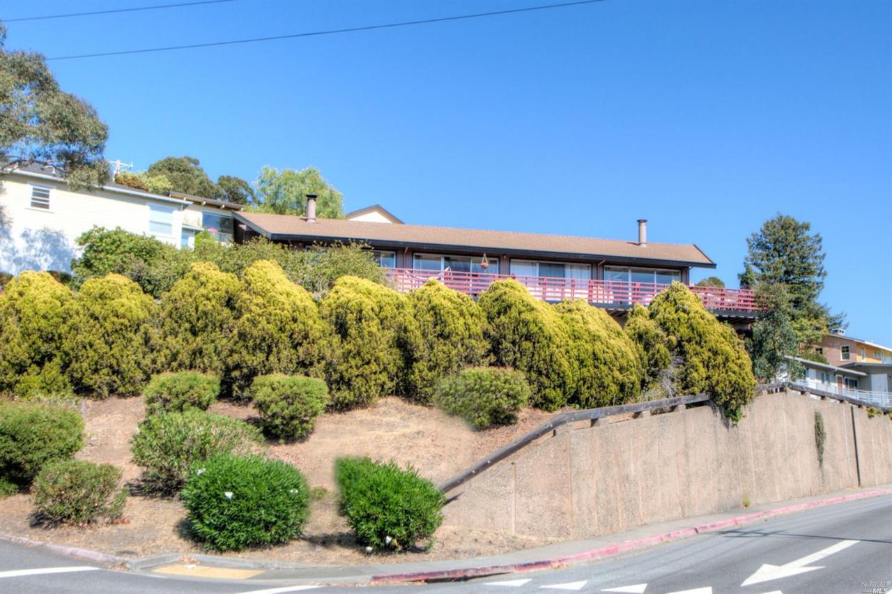 2-4 Embarcadero Way - Photo 1