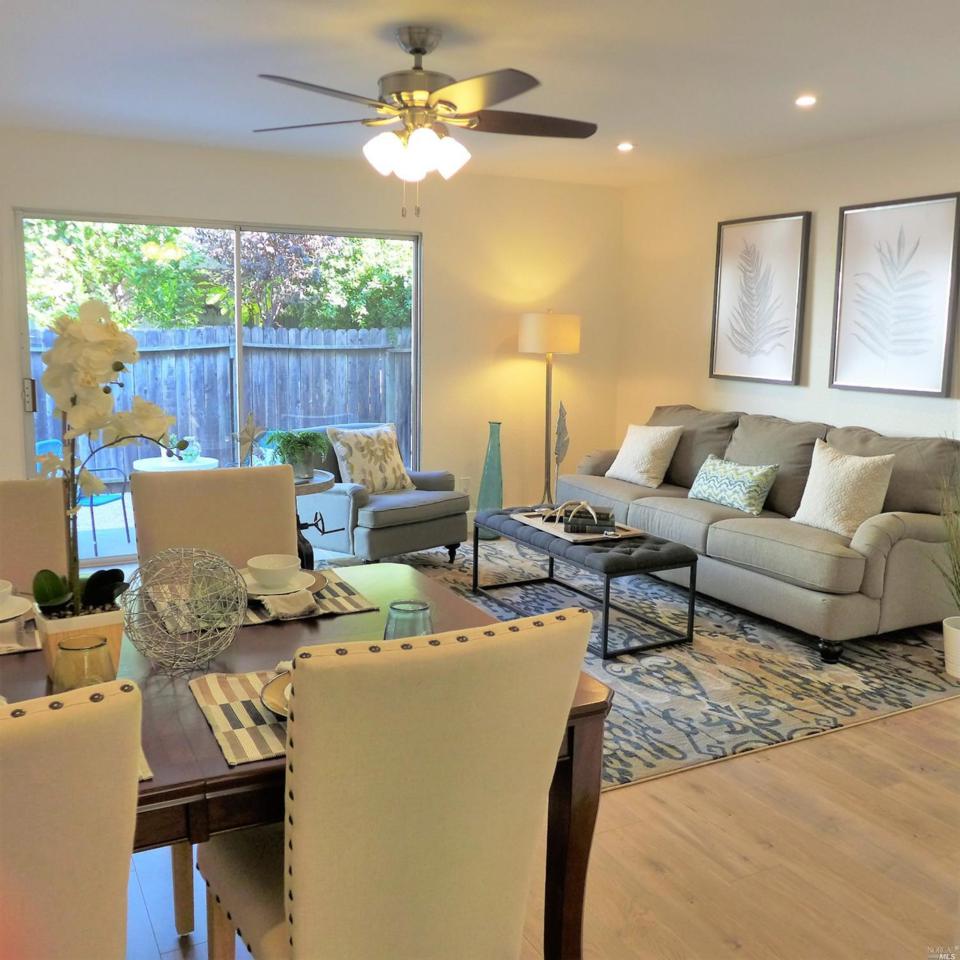27 Front Street - Photo 1