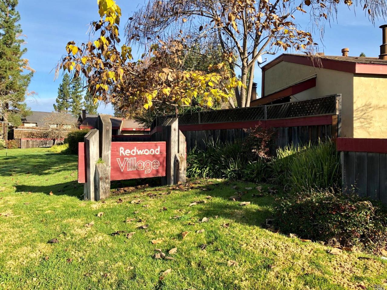 33 Redwood Court - Photo 1