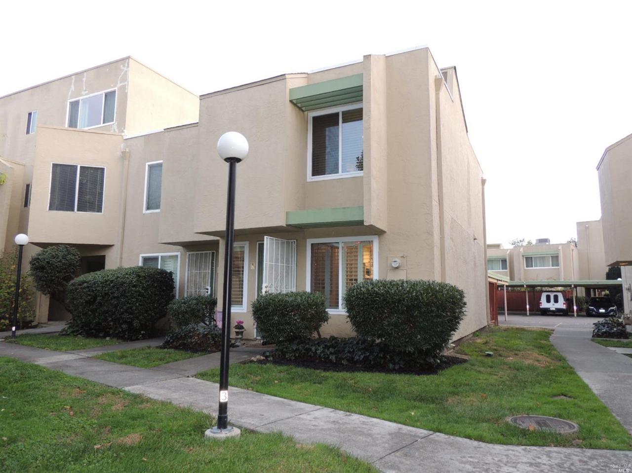2958 Yulupa Avenue - Photo 1