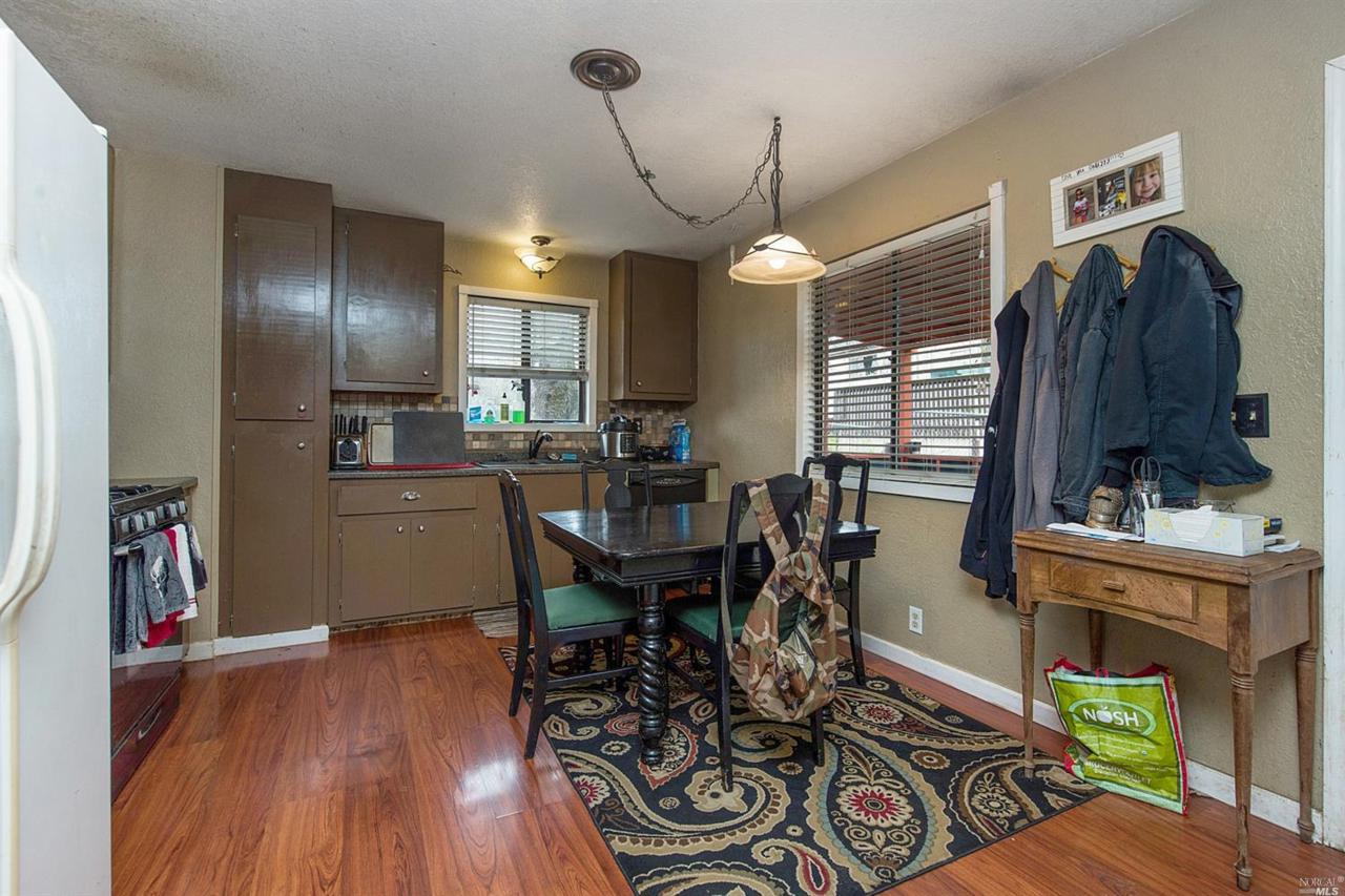 15947 42nd Avenue - Photo 1