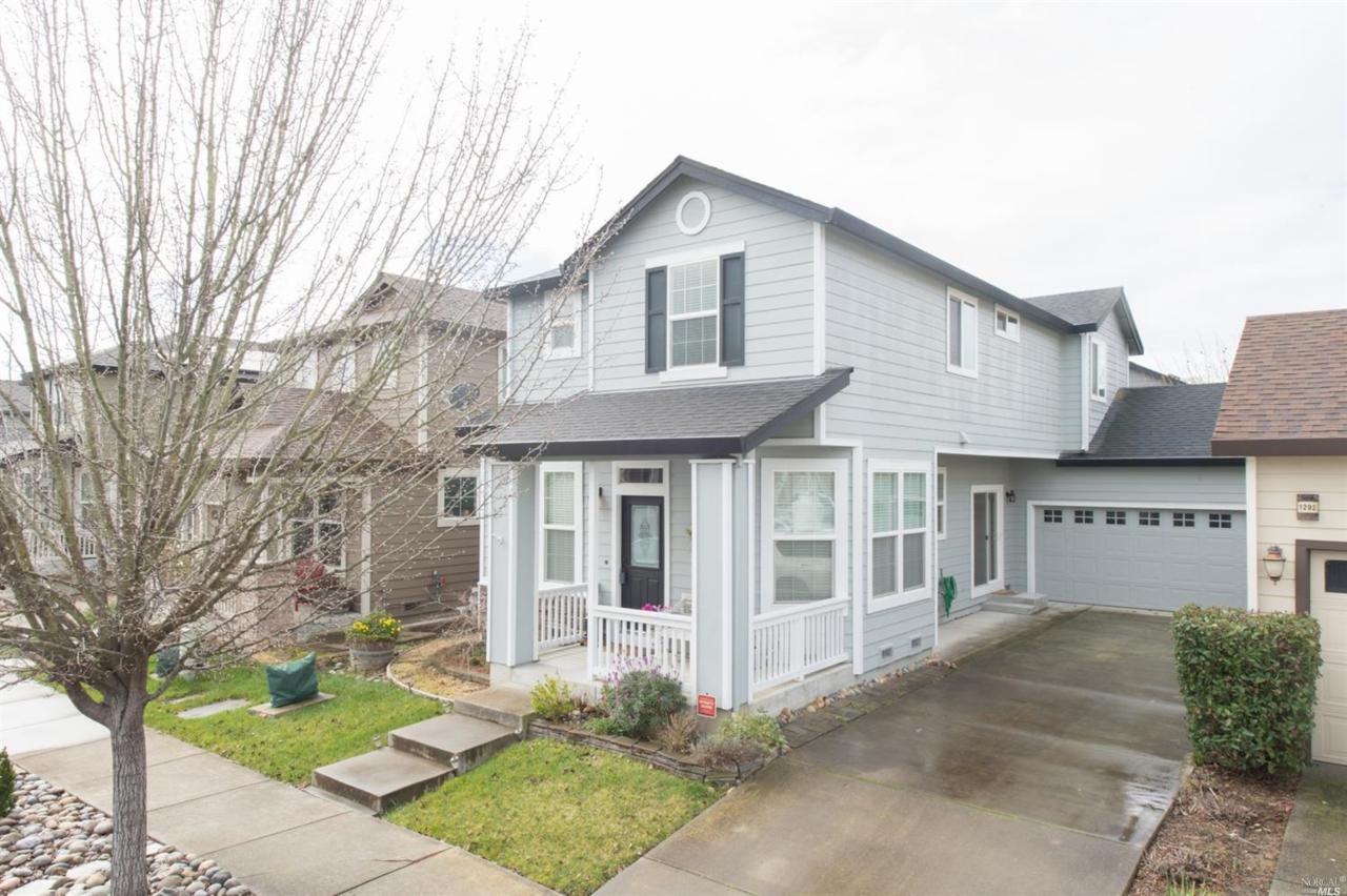1296 Seghesio Way - Photo 1