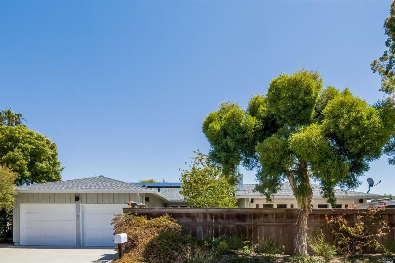 162 Trinidad Drive - Photo 1