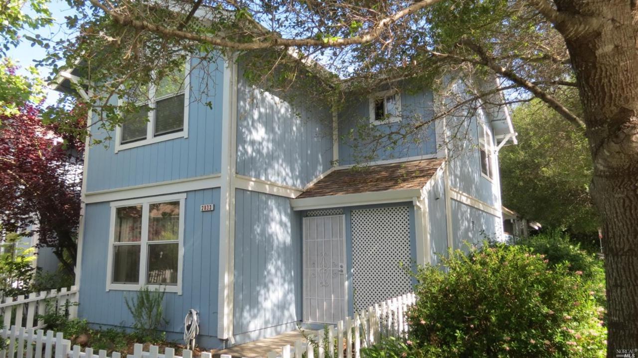 2833 Bowen Street - Photo 1