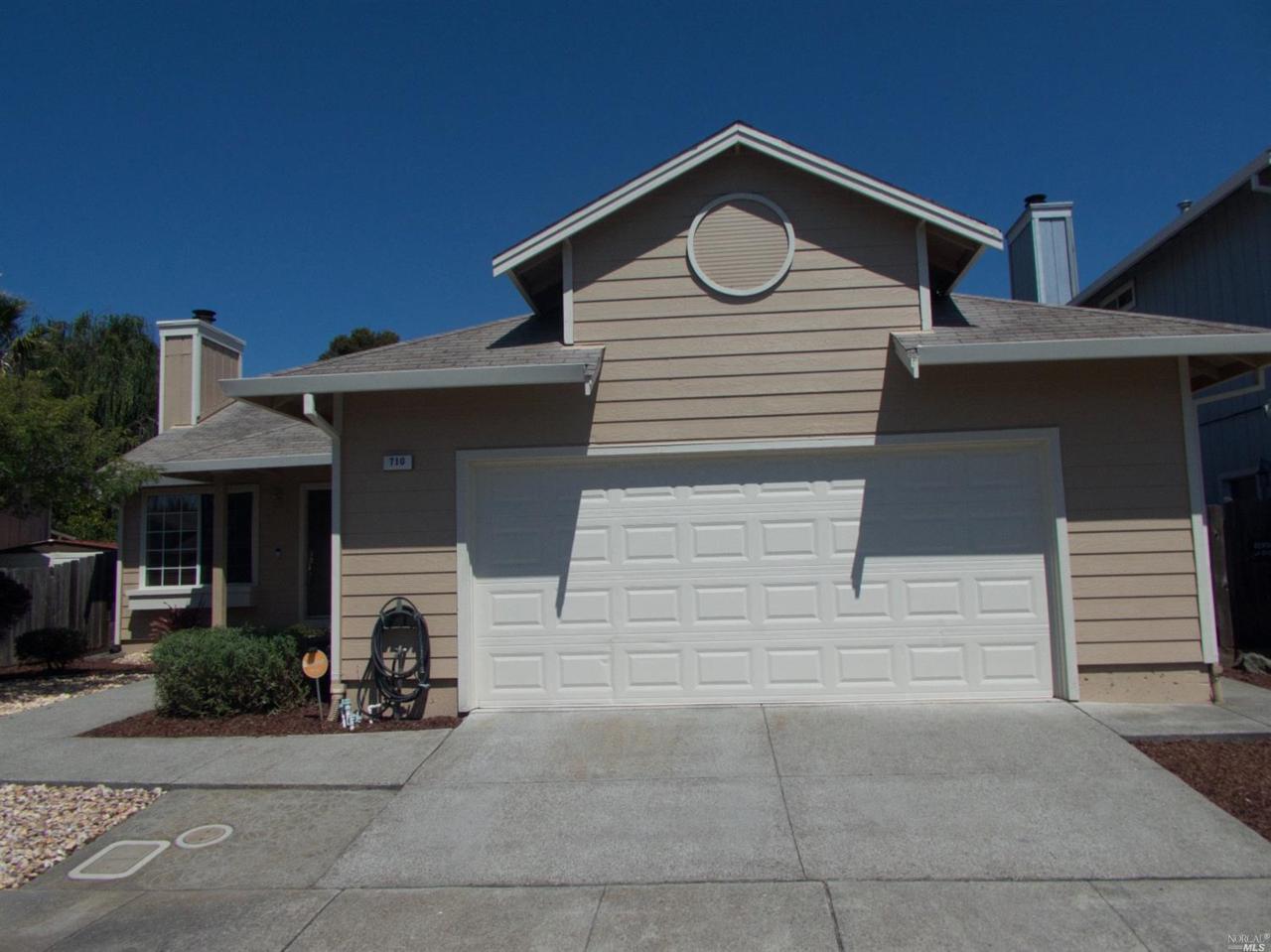710 Deerfield Way - Photo 1