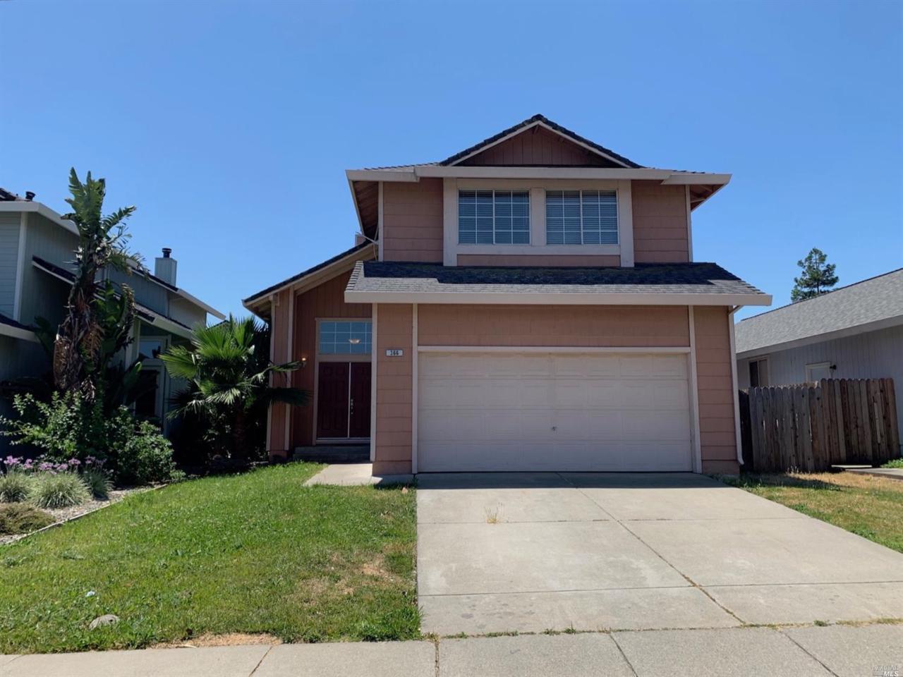 366 Samantha Place - Photo 1