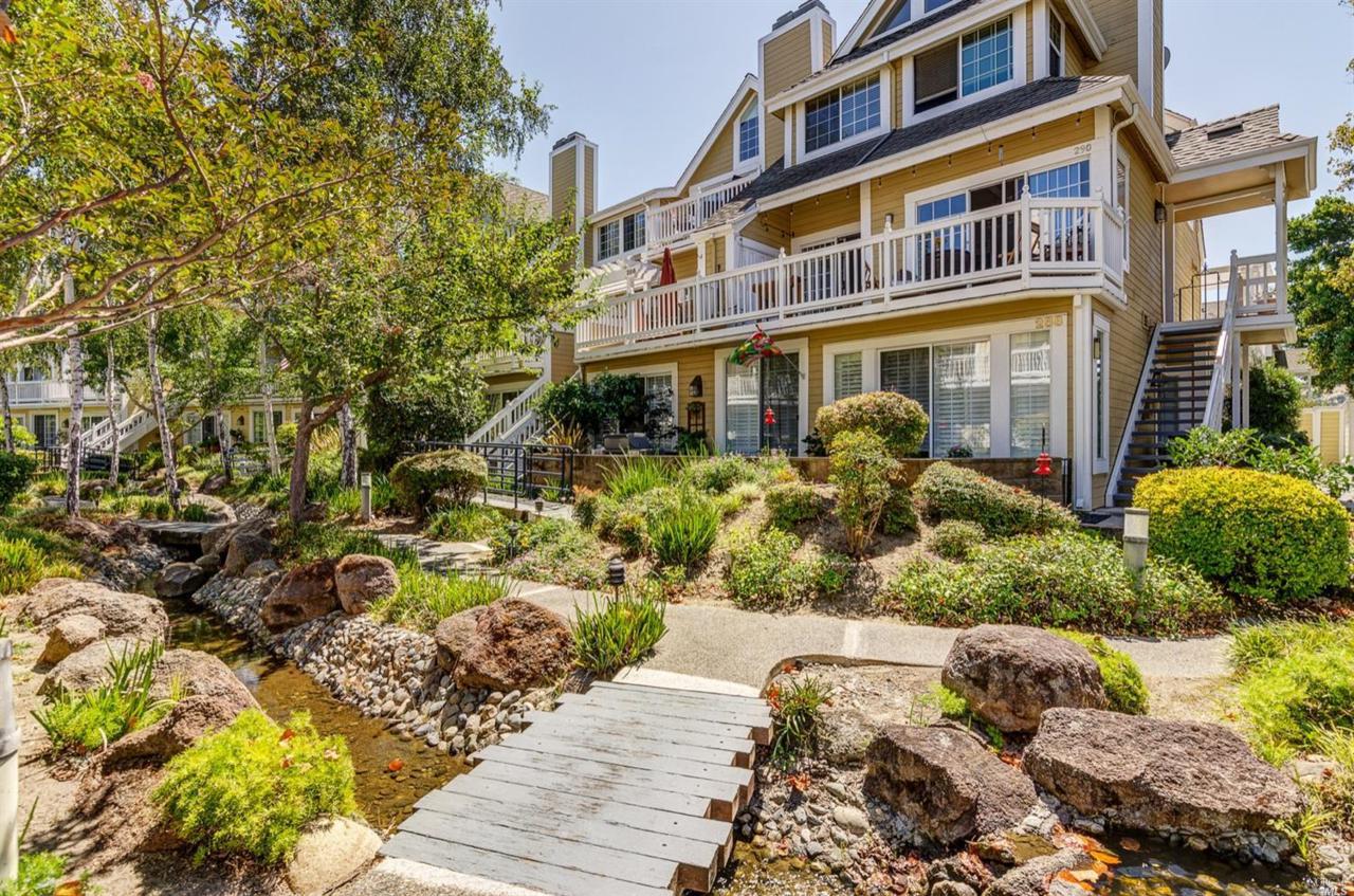 286 2nd Street - Photo 1