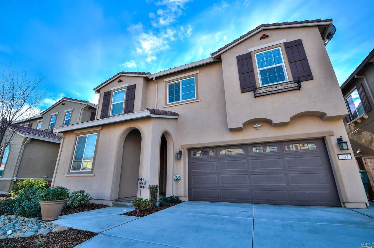 307 Anchorage Drive - Photo 1