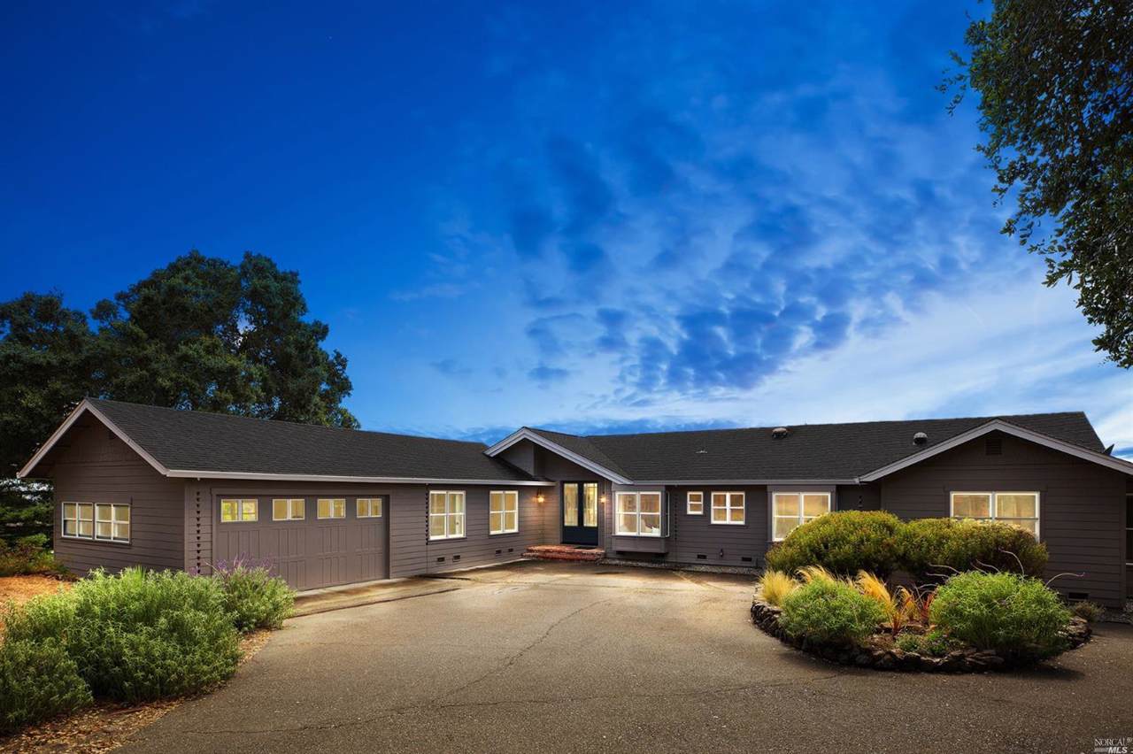 5529 Idlewood Drive - Photo 1
