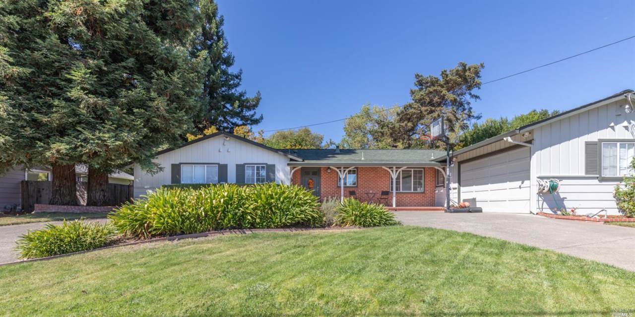 3135 Hermit Way - Photo 1