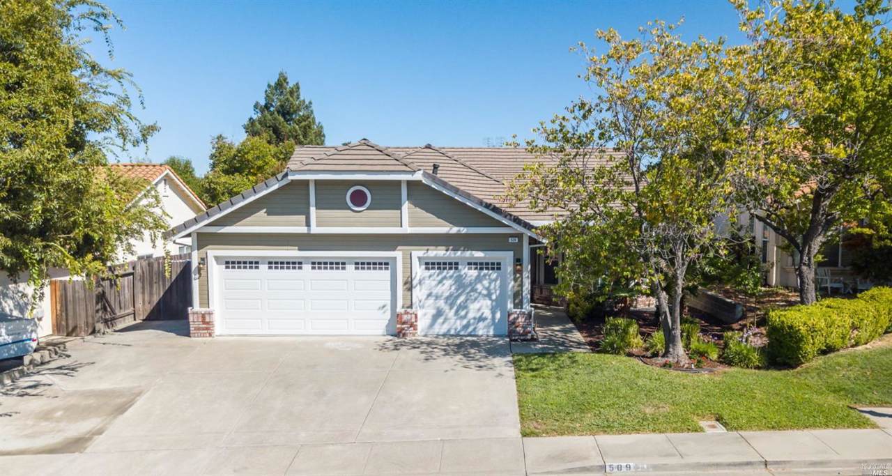 509 Crownpointe Circle - Photo 1