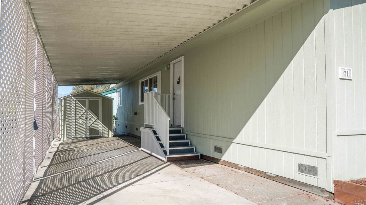 8800 Green Valley Road - Photo 1