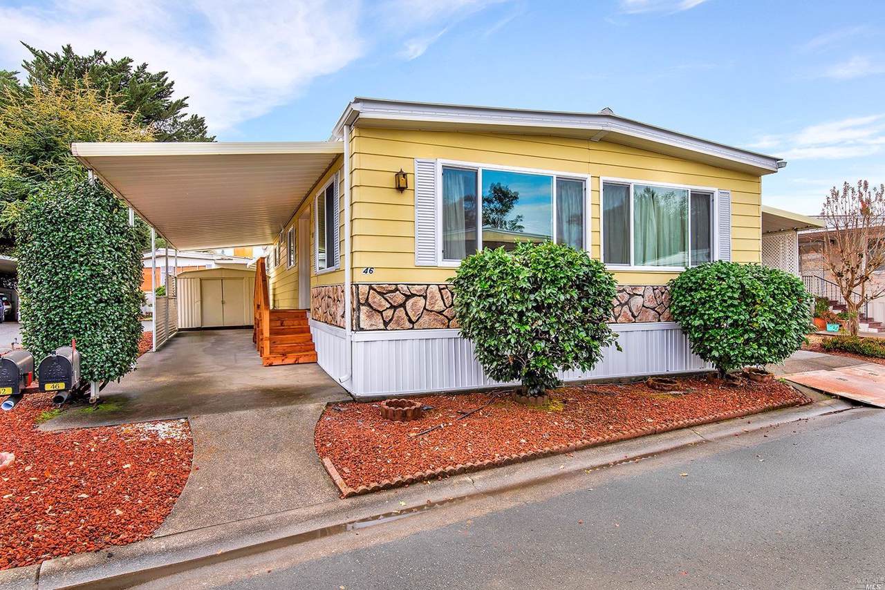 46 Plymouth Way - Photo 1