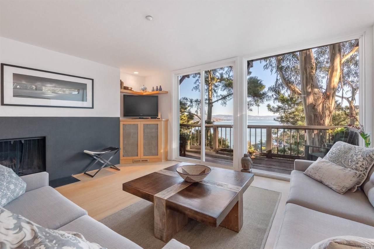 103 Marion Avenue - Photo 1
