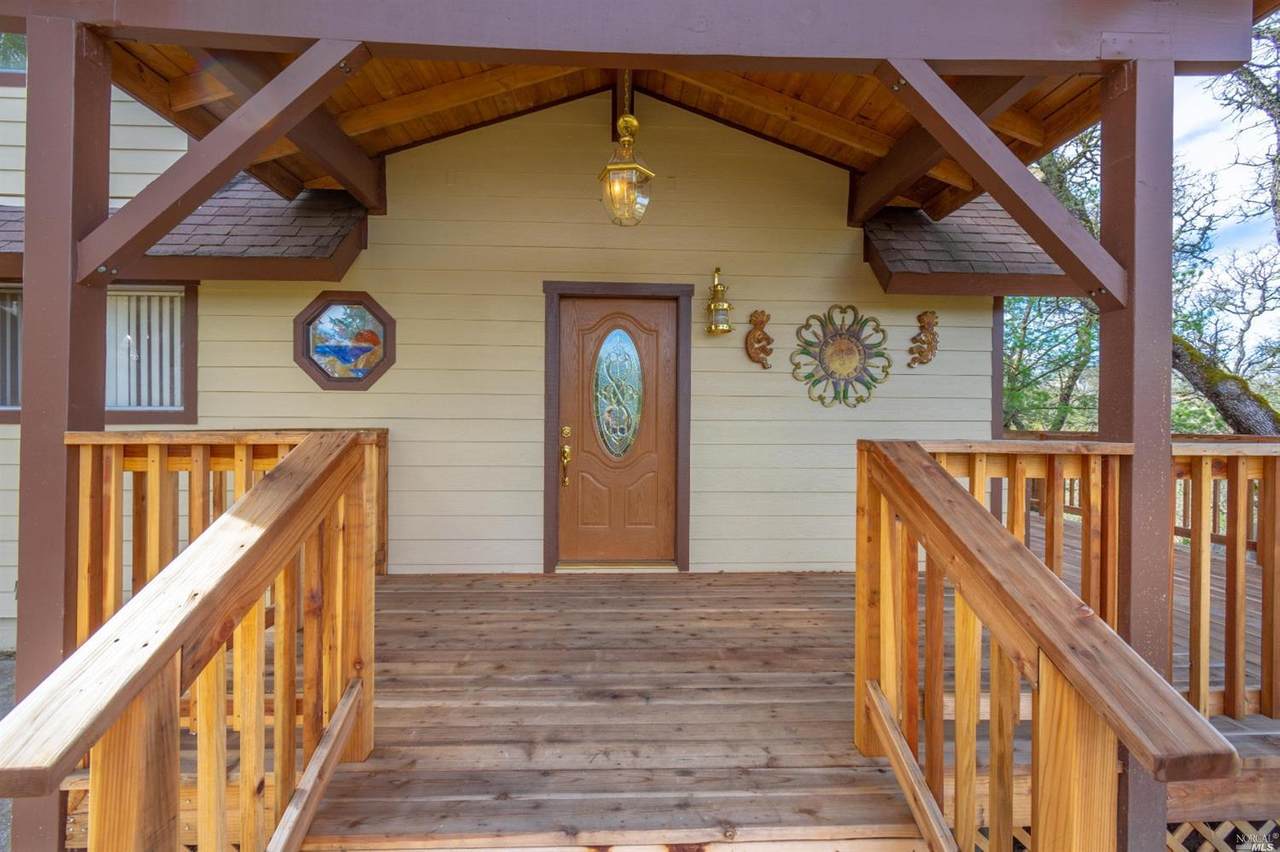 1013 Eastridge Drive - Photo 1