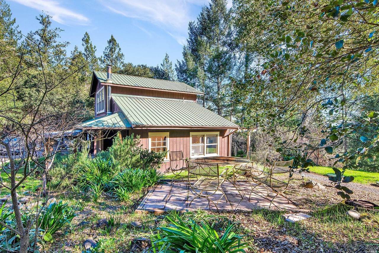 7300 Giovanetti Road - Photo 1