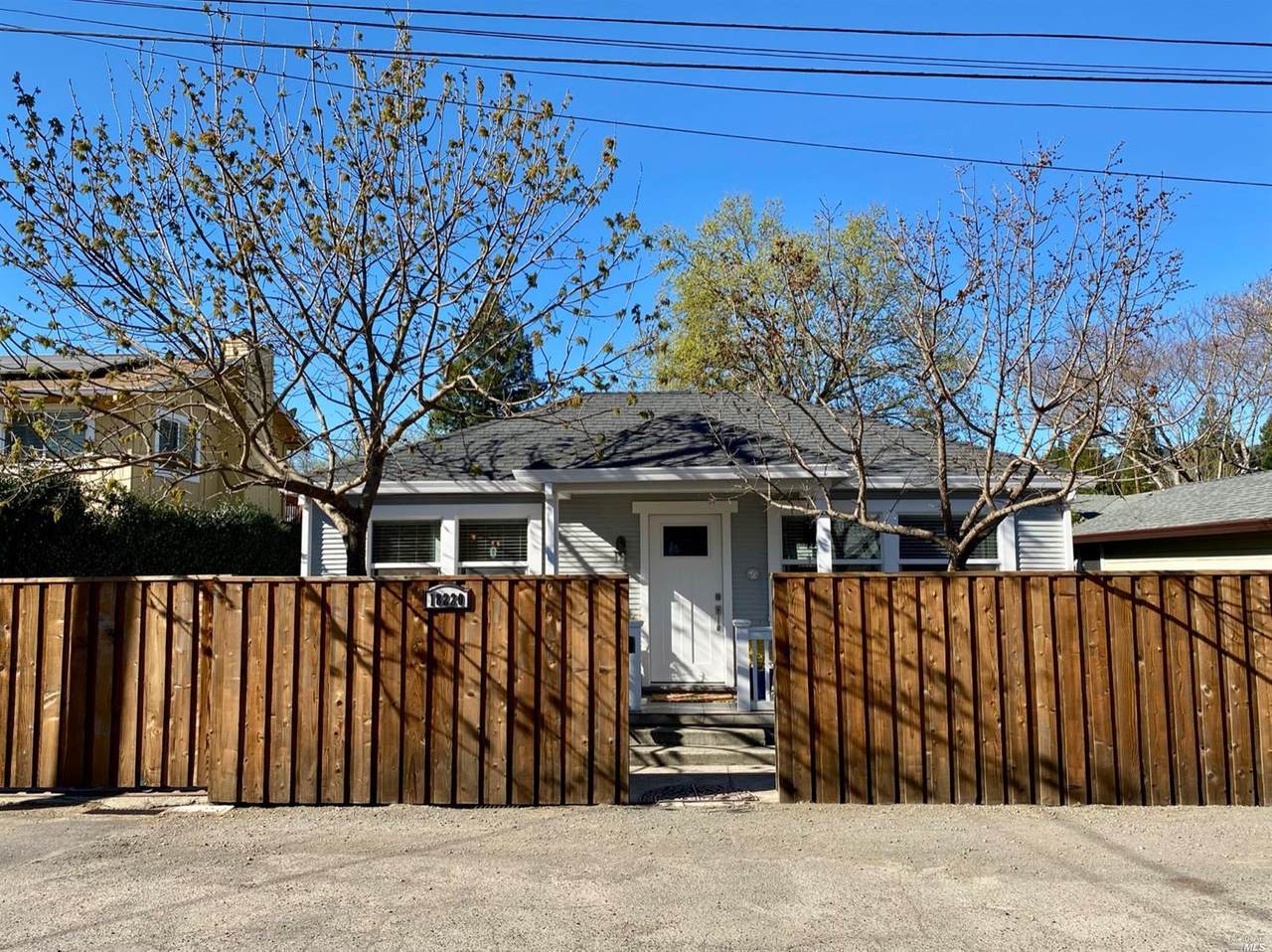 18220 Barrett Avenue - Photo 1