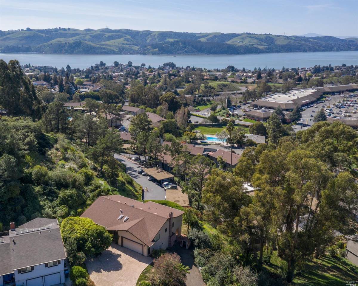 106 Ardmore Way - Photo 1